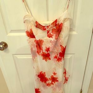 LA BELLE red floral dress with flattering slit